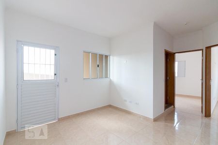 Sala de casa para alugar com 2 quartos, 40m² em Jardim Bandeirantes, Guarulhos