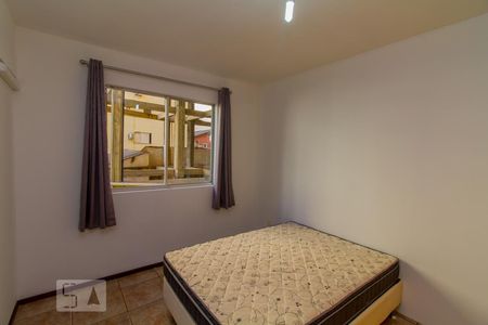 Quarto de apartamento para alugar com 1 quarto, 53m² em Centro, Florianópolis