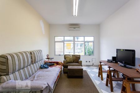 Sala de casa à venda com 2 quartos, 400m² em Vila Indiana, São Paulo
