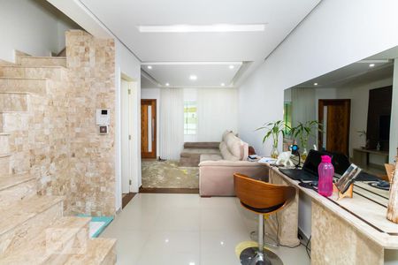 Sala e Cozinha de casa à venda com 3 quartos, 226m² em Parque Vitoria, São Paulo