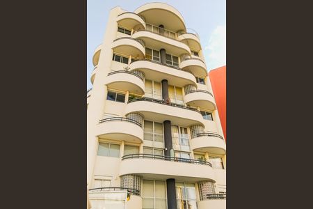 Fachada de apartamento para alugar com 1 quarto, 178m² em Real Parque, São Paulo