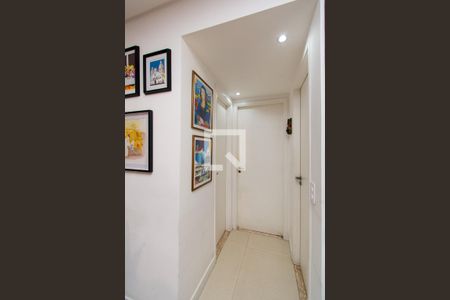 Corredor de apartamento à venda com 2 quartos, 60m² em Jardim Rosa de Franca, Guarulhos