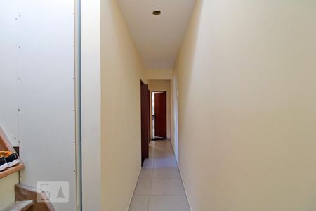 Corredor dos Quartos de casa à venda com 3 quartos, 130m² em Jardim Oliveiras, Taboão da Serra