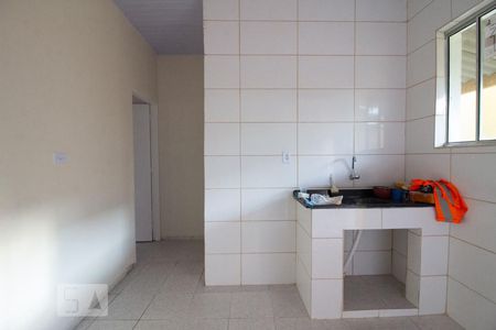 Cozinha de casa para alugar com 1 quarto, 60m² em Parque Peruche, São Paulo