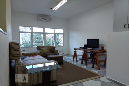 Sala de apartamento para alugar com 2 quartos, 550m² em Vila Indiana, São Paulo