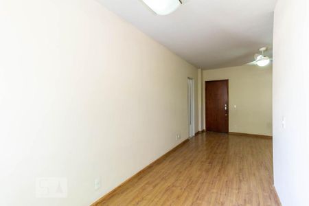 Sala de apartamento à venda com 3 quartos, 70m² em Del Castilho, Rio de Janeiro