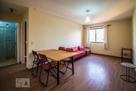 Sala de apartamento para alugar com 1 quarto, 69m² em Botafogo, Campinas