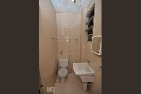 Banheiro Social de kitnet/studio para alugar com 1 quarto, 15m² em Gamboa, Rio de Janeiro