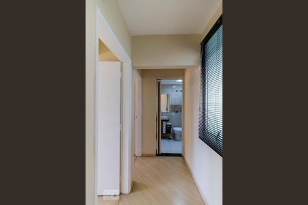 Corredor de apartamento à venda com 2 quartos, 76m² em Bela Vista, São Paulo