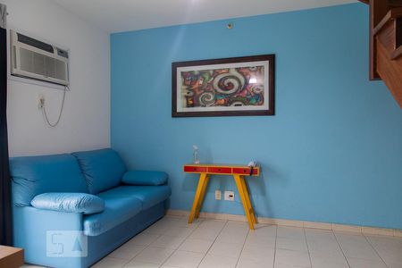 Sala de apartamento para alugar com 1 quarto, 60m² em Recreio dos Bandeirantes, Rio de Janeiro