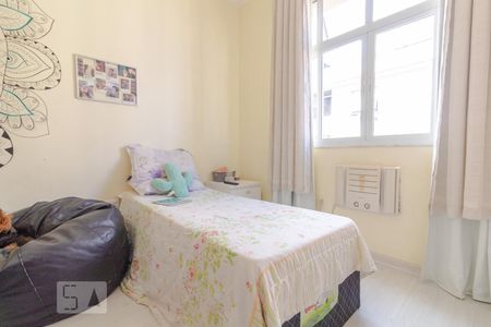 Quarto 1 de apartamento à venda com 3 quartos, 90m² em Copacabana, Rio de Janeiro