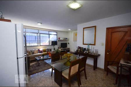 Apartamento à venda com 118m², 3 quartos e 1 vagaSala