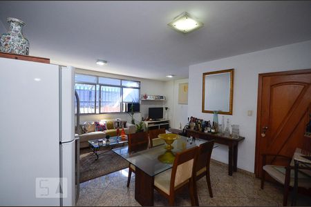 Apartamento à venda com 118m², 3 quartos e 1 vagaSala