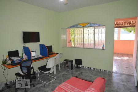 Sala de casa para alugar com 3 quartos, 100m² em Campo Grande, Rio de Janeiro