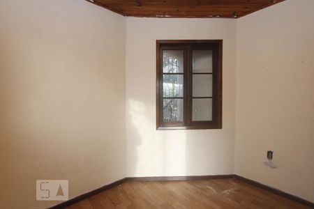 QUARTO 1 de casa para alugar com 2 quartos, 82m² em Jardim Itu, Porto Alegre