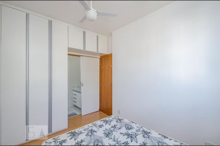 Suíte de apartamento à venda com 2 quartos, 65m² em Estoril, Belo Horizonte