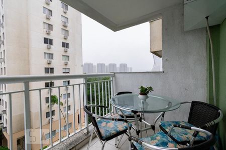 Varanda de apartamento para alugar com 2 quartos, 63m² em Camorim, Rio de Janeiro