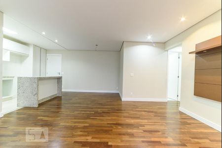 Sala de apartamento para alugar com 2 quartos, 81m² em Cerâmica, São Caetano do Sul