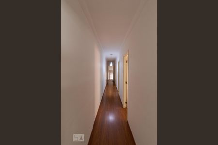 Corredor de casa à venda com 3 quartos, 280m² em Vila São Vicente, São Paulo