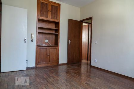 Sala de apartamento para alugar com 3 quartos, 85m² em Funcionários, Belo Horizonte