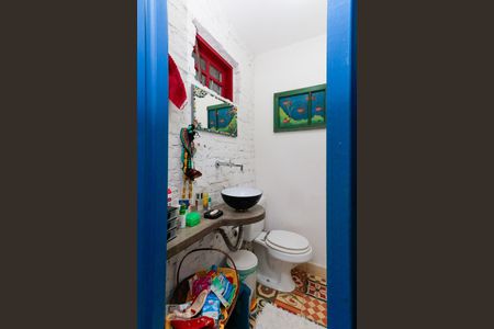 Lavabo de casa à venda com 3 quartos, 140m² em Cerqueira César, São Paulo