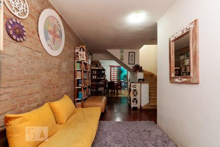 Sala de casa à venda com 3 quartos, 140m² em Cerqueira César, São Paulo