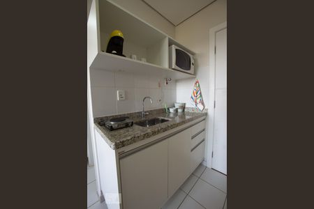 Cozinha de kitnet/studio para alugar com 1 quarto, 22m² em Iguatemi, Ribeirão Preto