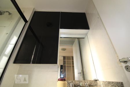 Banheiro 1 suite de apartamento para alugar com 3 quartos, 71m² em Rudge Ramos, São Bernardo do Campo