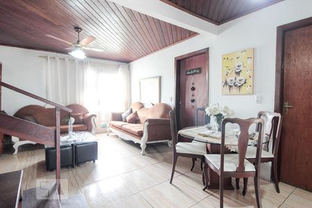 Sala de casa à venda com 3 quartos, 125m² em Jardim Itu Sabará, Porto Alegre