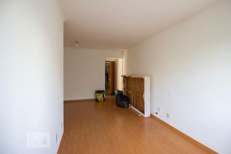 Sala de apartamento para alugar com 3 quartos, 70m² em Jaguaré, São Paulo