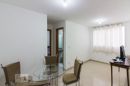 Sala de apartamento para alugar com 2 quartos, 48m² em Jardim Iris, São Paulo