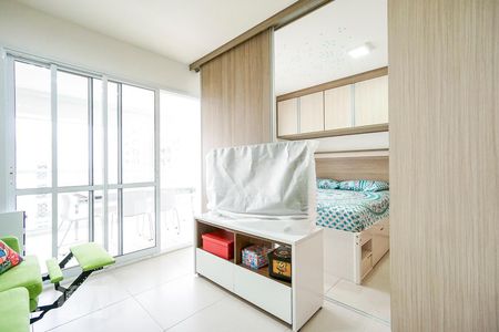 Sala de apartamento para alugar com 1 quarto, 55m² em Vila Regente Feijó, São Paulo