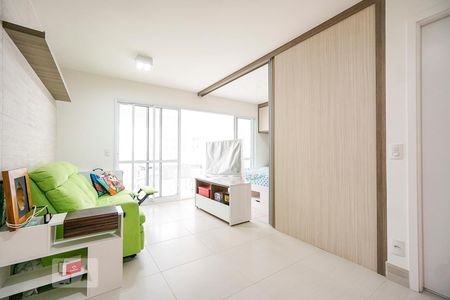 Sala de apartamento para alugar com 1 quarto, 55m² em Vila Regente Feijó, São Paulo