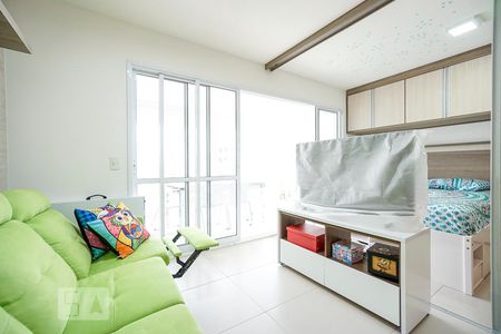 Sala de apartamento para alugar com 1 quarto, 55m² em Vila Regente Feijó, São Paulo