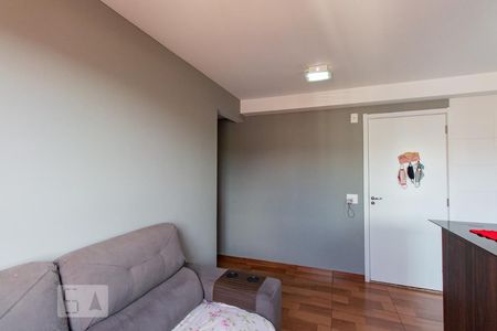 Sala de apartamento para alugar com 2 quartos, 40m² em Vila Sílvia, São Paulo