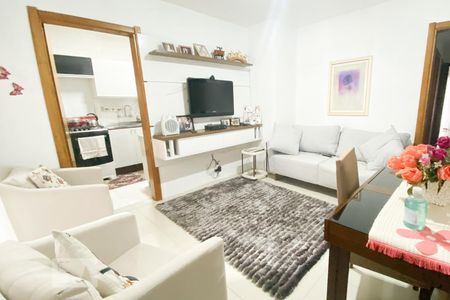 Sala de apartamento à venda com 2 quartos, 88m² em Medianeira, Porto Alegre