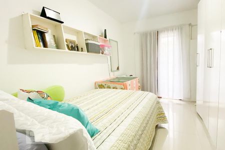Quarto 1 de apartamento à venda com 2 quartos, 88m² em Medianeira, Porto Alegre