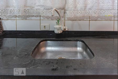 Pia de casa à venda com 5 quartos, 160m² em Vila Bela Vista, Santo André