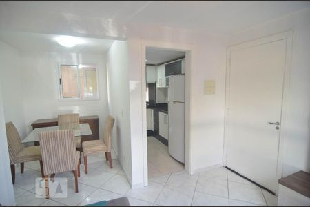 Sala de apartamento à venda com 2 quartos, 55m² em Mato Grande, Canoas