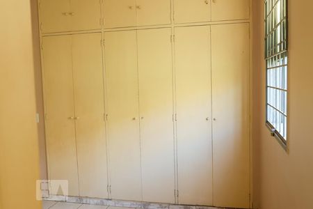 Armário de apartamento para alugar com 3 quartos, 63m² em Campos Elísios, Ribeirão Preto