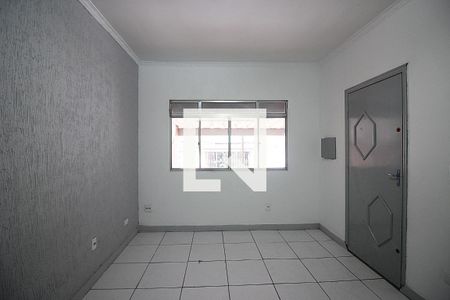 Quarto de casa para alugar com 3 quartos, 147m² em Baeta Neves, São Bernardo do Campo