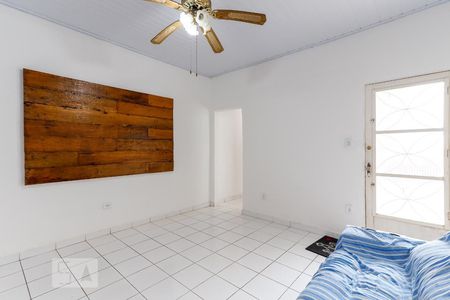 Sala de casa à venda com 2 quartos, 150m² em Vila Nivi, São Paulo