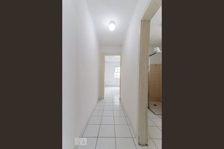 Corredor de casa à venda com 2 quartos, 150m² em Vila Nivi, São Paulo