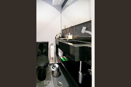 Lavabo de casa de condomínio à venda com 2 quartos, 166m² em Vila Sofia, São Paulo