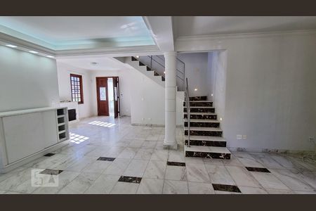 Sala de casa à venda com 4 quartos, 400m² em Santa Lúcia, Belo Horizonte