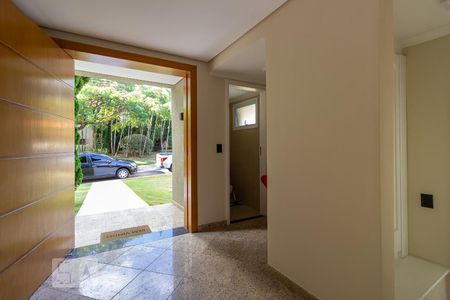 Entrada de casa de condomínio à venda com 4 quartos, 297m² em Alphaville Residencial 6, Santana de Parnaíba