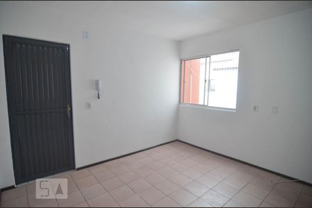 Sala de apartamento para alugar com 2 quartos, 50m² em Igara, Canoas