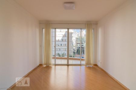 Sala de apartamento para alugar com 3 quartos, 110m² em Itaim Bibi, São Paulo