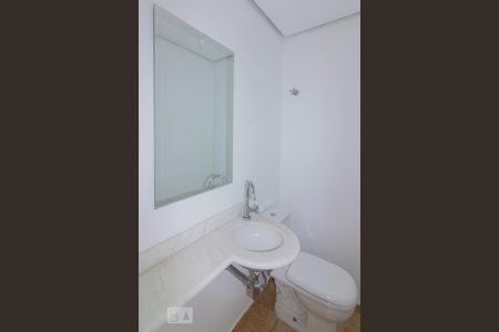 Lavabo de apartamento para alugar com 3 quartos, 110m² em Itaim Bibi, São Paulo