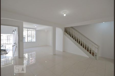 Sala de casa à venda com 4 quartos, 230m² em Vila Mariana, São Paulo